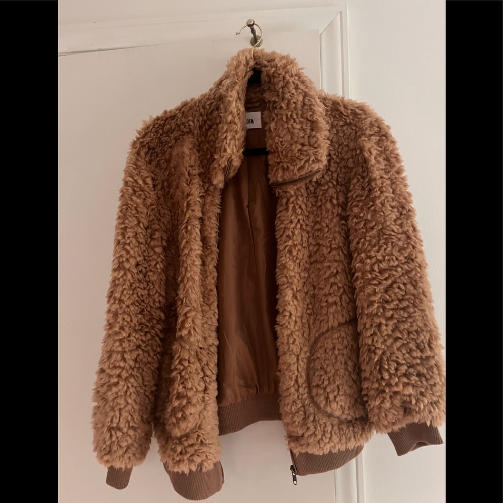 BB Dakota faux fur bomber jacket Size L